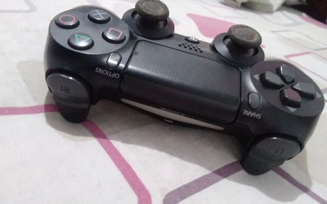 Playstation 4 de 1TB já com jogos instalados preço imbatível aceito proposta  - Foto 3