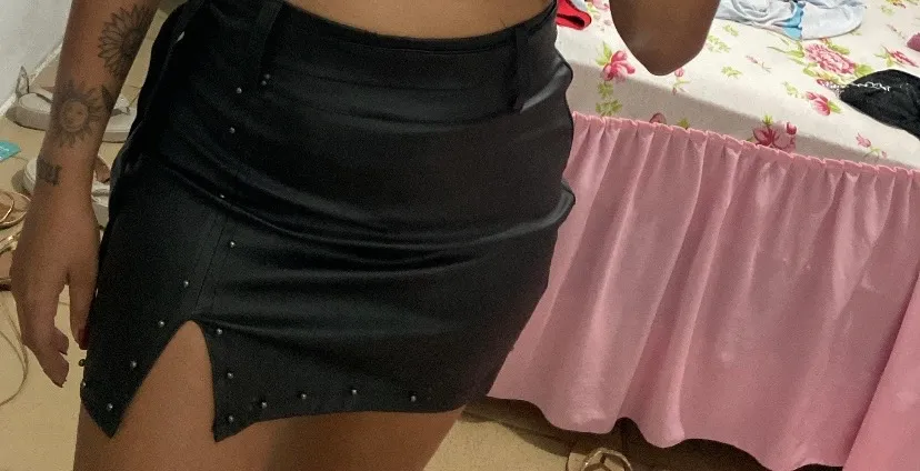 Saia de Couro Preta