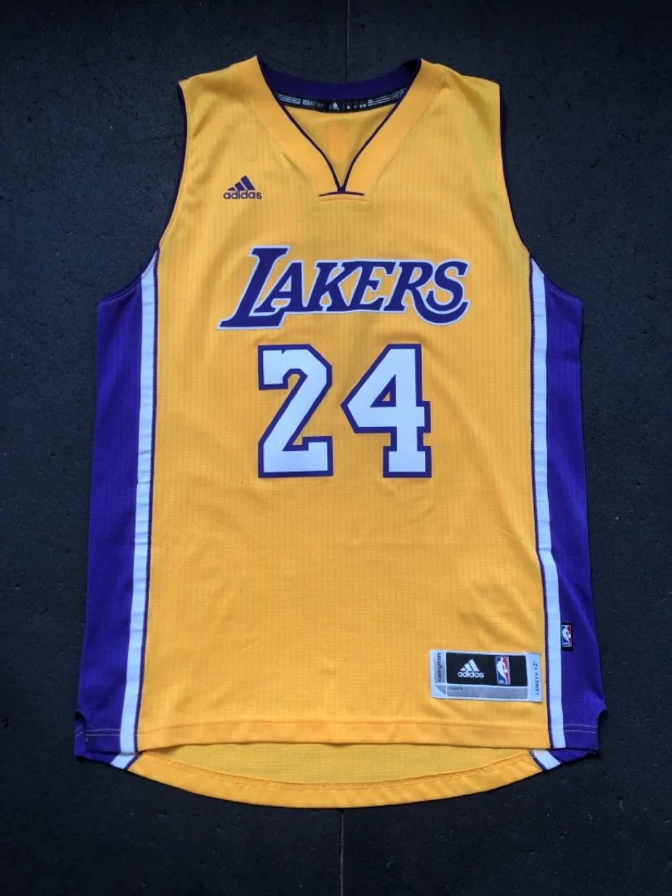 (Brinde junto) Camiseta original Los Angeles Lakers - Kobe Bryant - Tamanho M