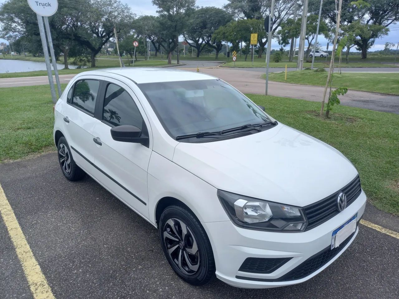 VW GOL 1.0 flex G 8 completo - Foto 2