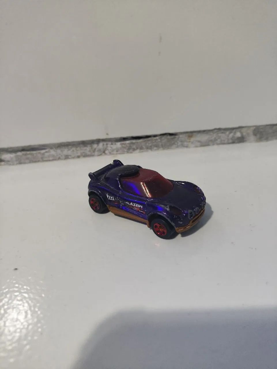 Carrinho Hotwheels Hi-Beam (Usado)