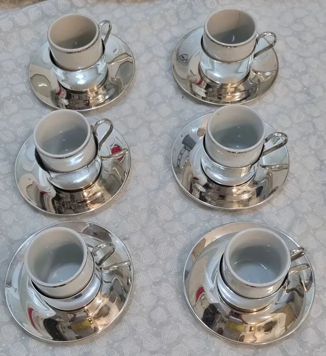 Wolff conj 6 xícaras para café em porcelana branca com friso prata na borda.ler descrição