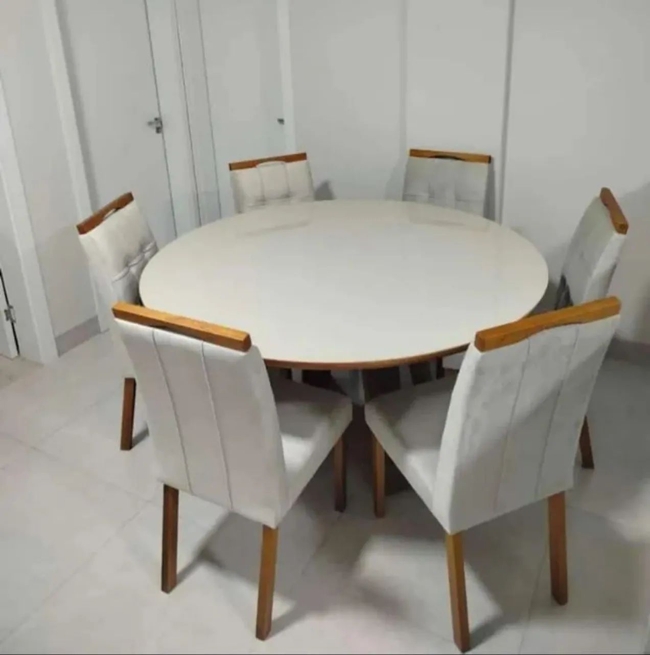 Mesa de Jantar em madeira Maciça redonda 6 Cadeiras 150 x150