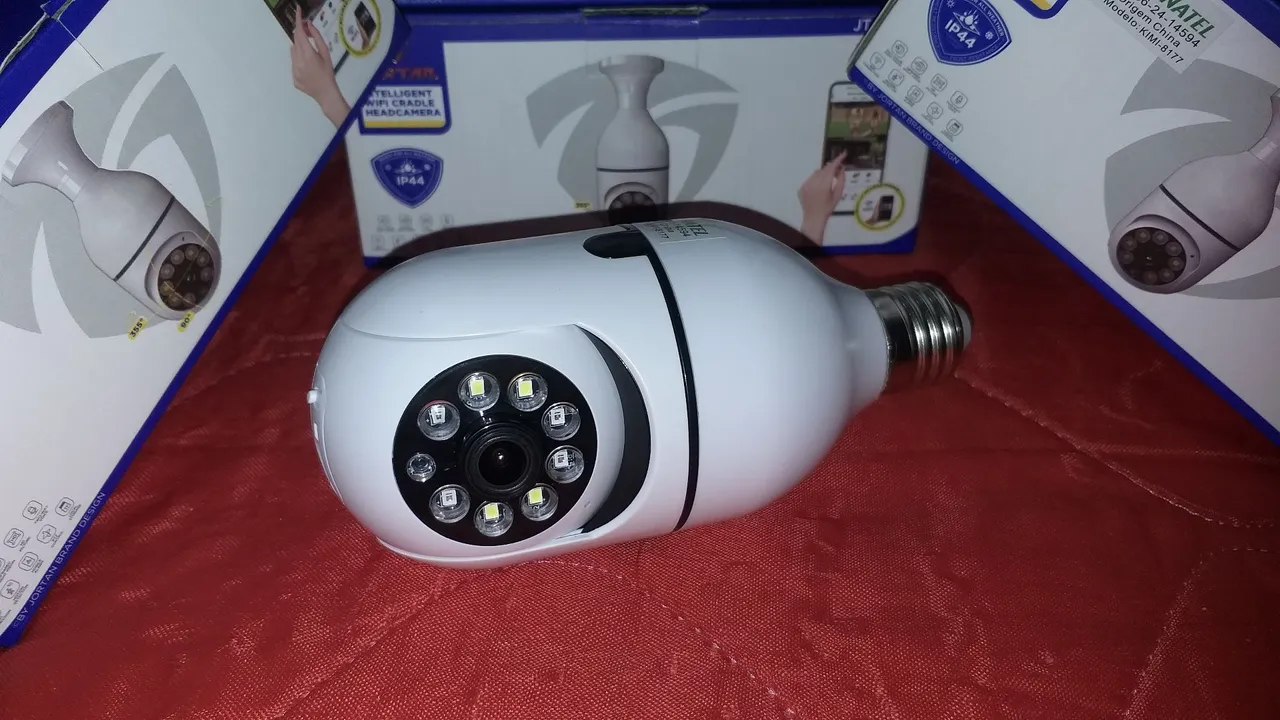 Câmera de Segurança Lâmpada Wifi Full HD - Nova