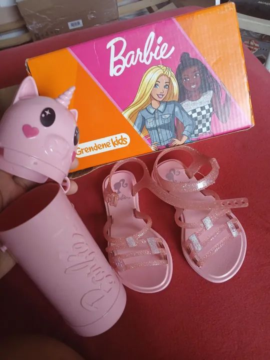 Sandália n 25 barbie com brinde - Foto 2