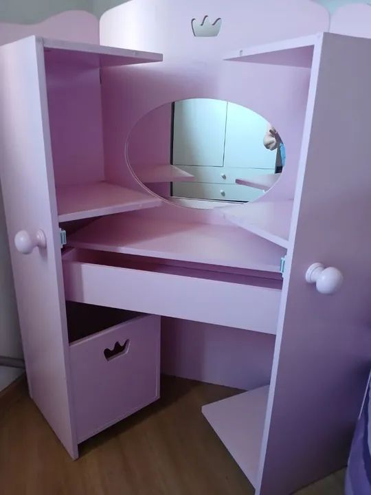 Penteadeira infantil com espelho e gaveta