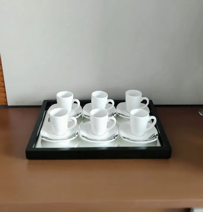 Bandeja espelhada