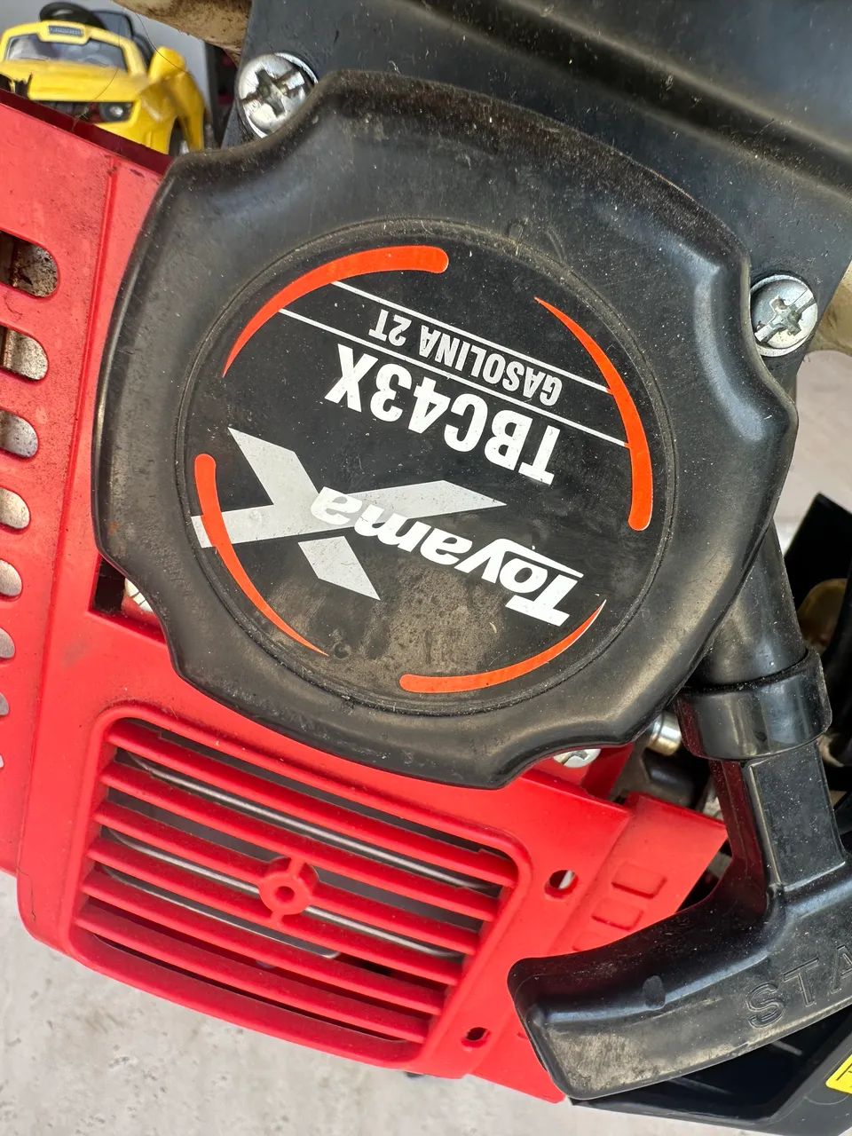 Roçadeira Toyoma TBC43X gasolina 