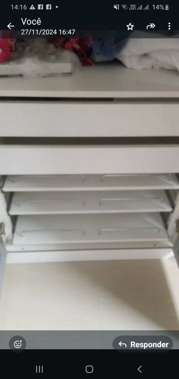 Armário Usado com espelho portas com puxadores de inox - Foto 4