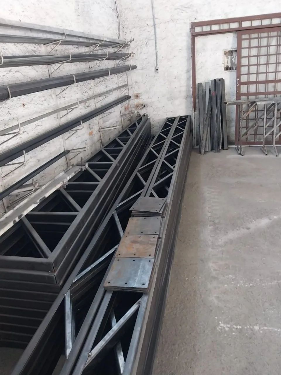 Grades guardas corpos estruturas para barracão e telhados em geral  - Foto 2