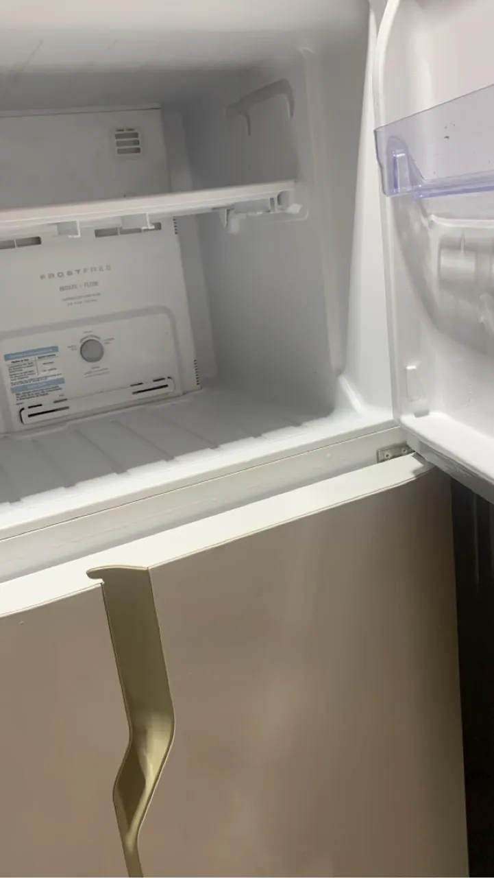 Geladeira Frost Free - Ótima conservação