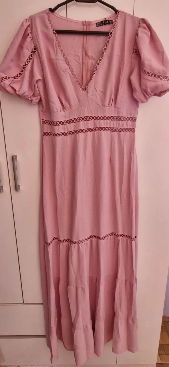 Vestido longo rosa com detalhes - Foto 2
