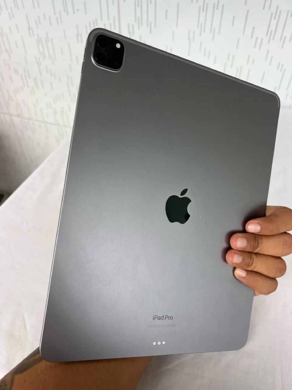 iPad Pro 6ª Geração 12,9? + Apple Pencil 2ª Geração + Teclado | Completo e Conservado