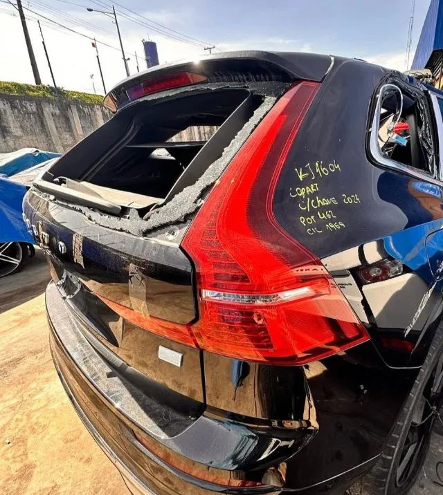 Volvo XC60 T8 Hybrid 2024  - Foto 4
