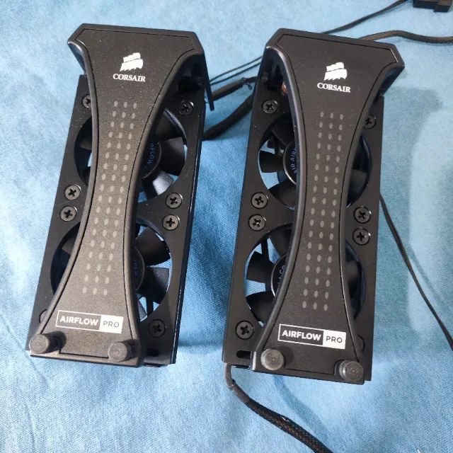 Kit fans e Medidor de Temperatura de Mem. Ram Corsair AirFlow Pro Dynamic LED Display