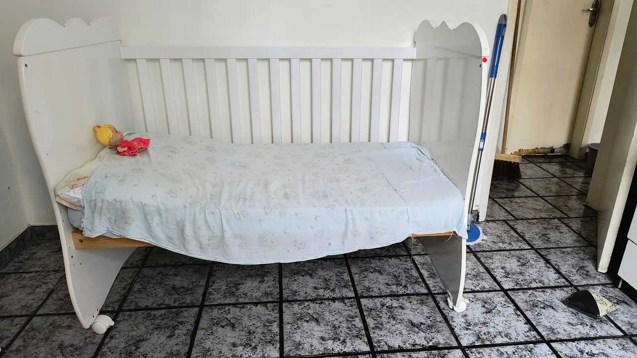 Berço de Bebê Branco/ Cama