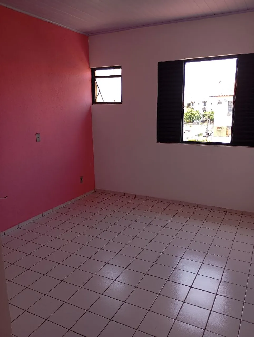 Aluga-se apt próximo a faculdade