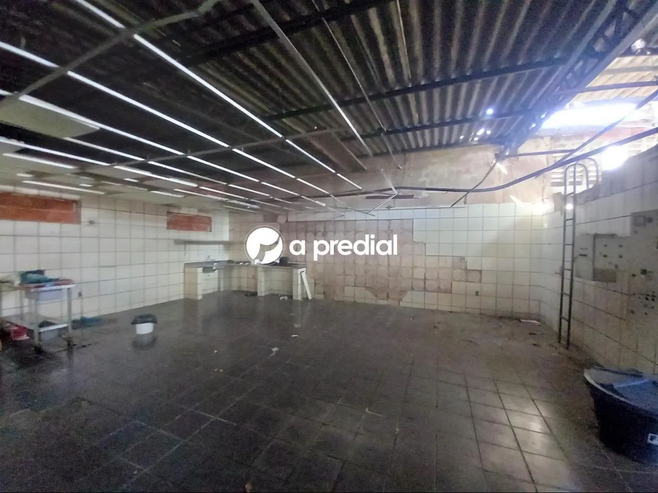 Locação de Comercial / Ponto Comercial na cidade de Fortaleza - Foto 2