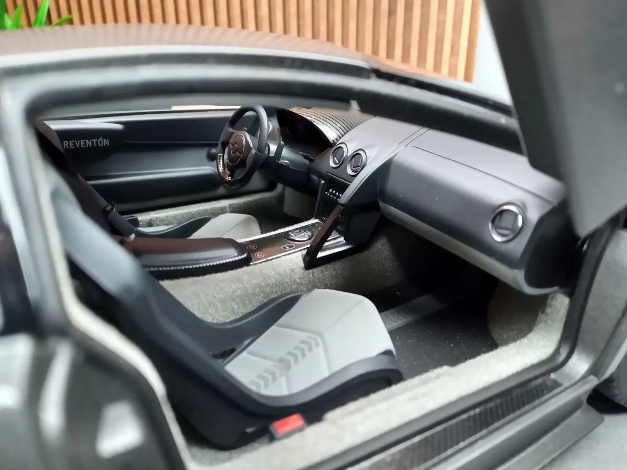 Miniatura Lamborghini Reventon Autoart 1/18 - Hobbies e coleções