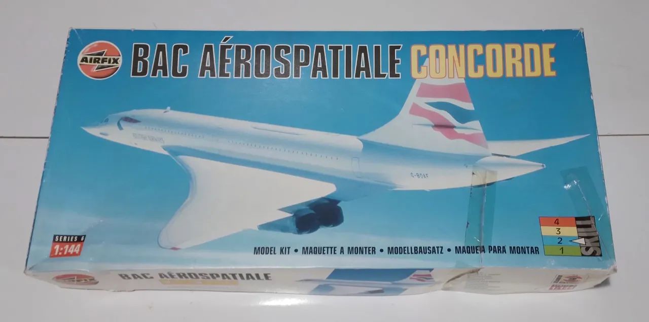 Avião Concorde plastimodelismo