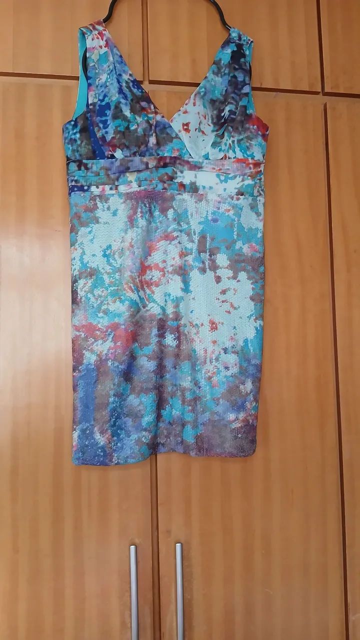 VESTIDOS EM ESTADO DE NOVO - Foto 4