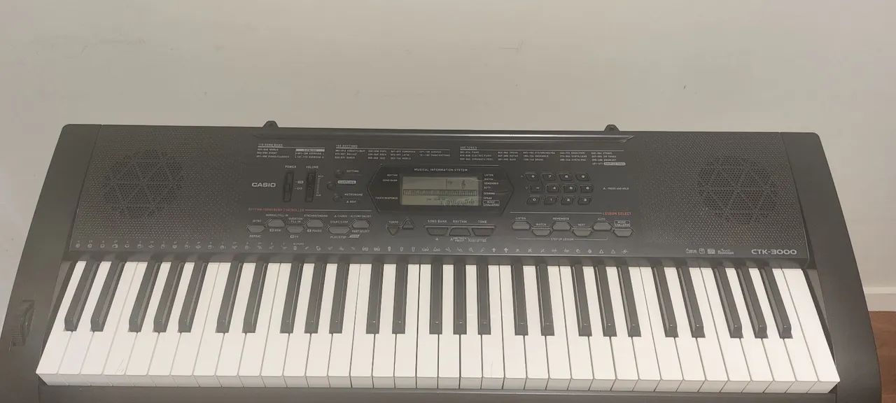 Teclado Cássio CTk-300 + suporte 
