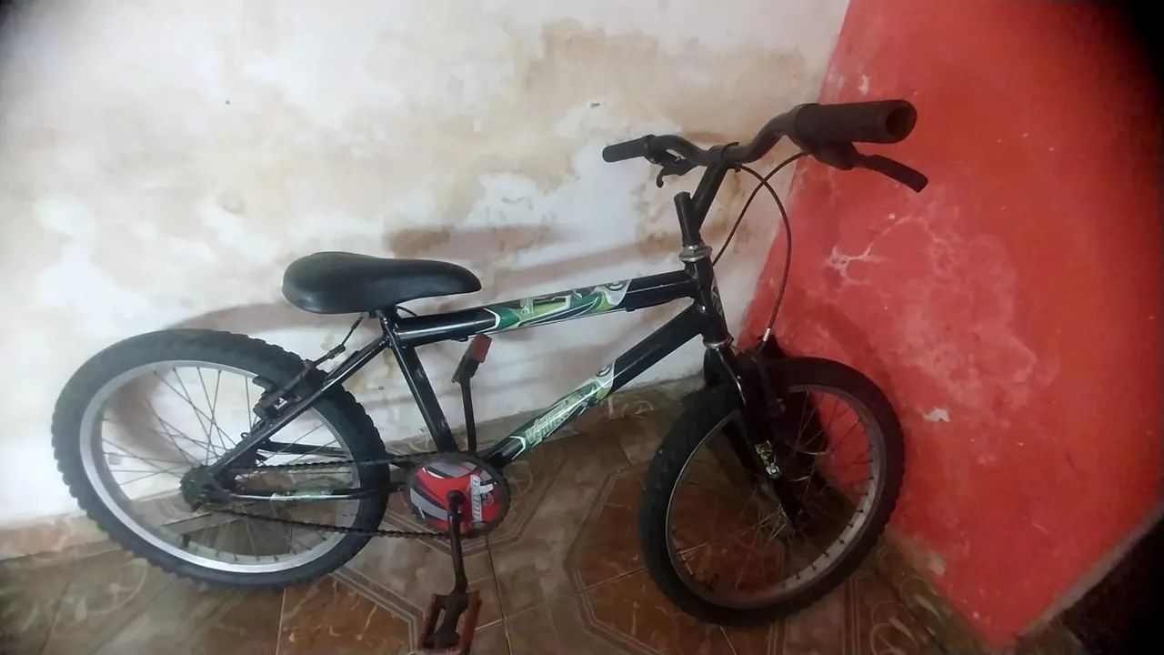 Vendo essa bicicleta aro 20 - Foto 2