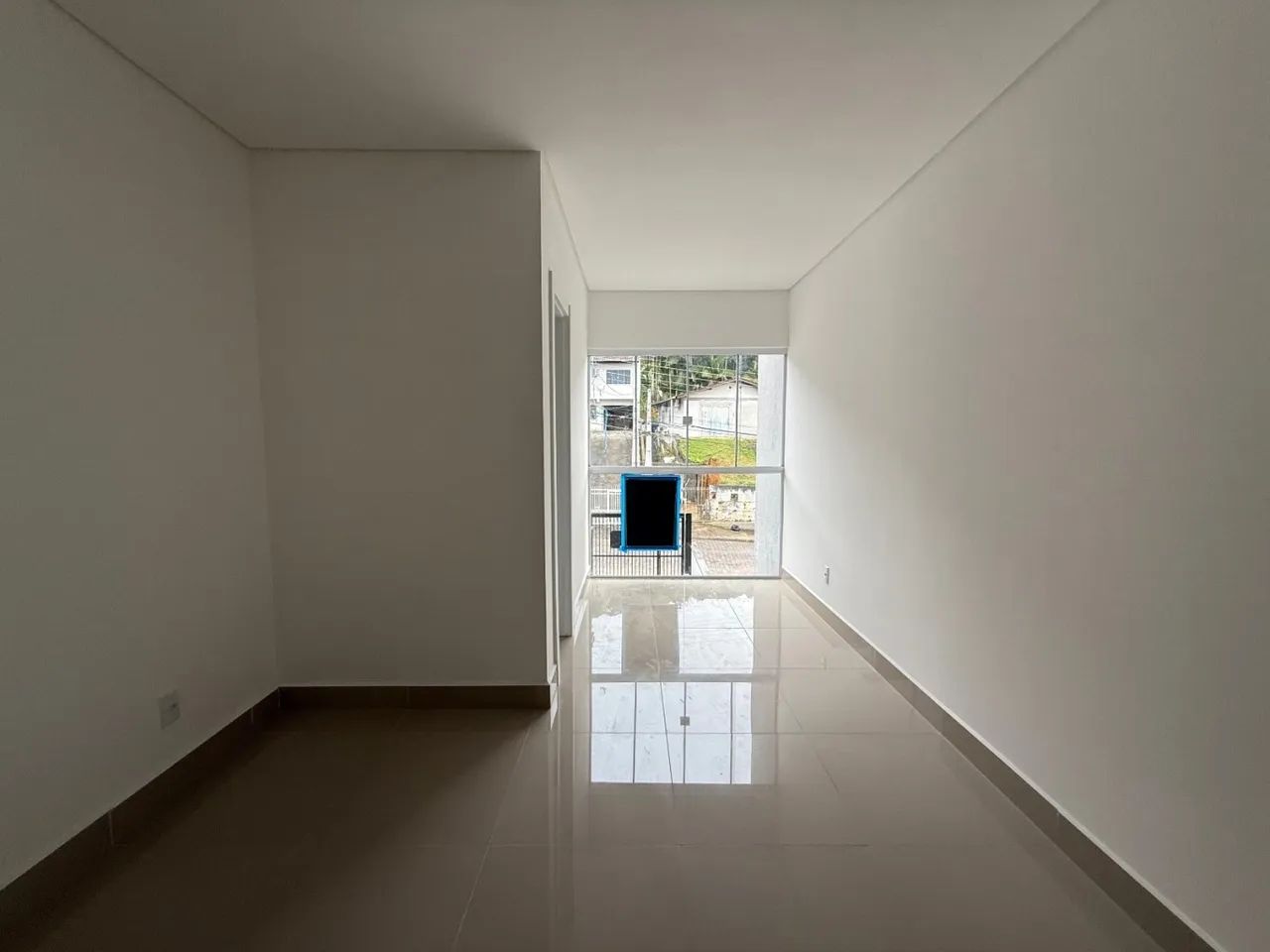 Sobrado Triplex com 2 Suítes e 2 Vagas no Tribess  Blumenau - Foto 3