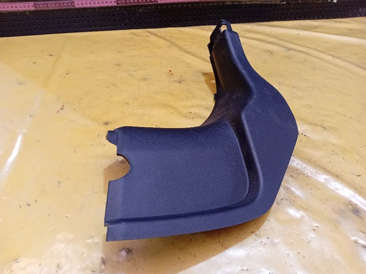 Acabamento Pé Coluna Lado Direito Renault Kardian 2025 - Foto 4