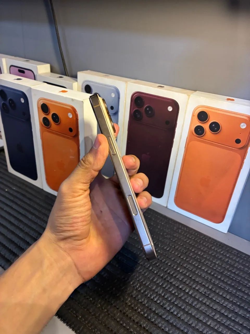 iPhone 16 Pro Max - 256GB  - Foto 3