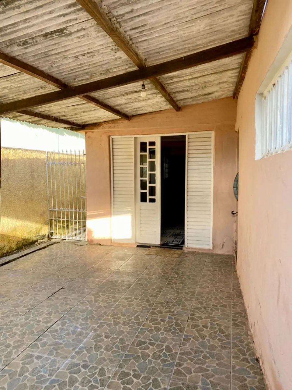 Casa com garagem + espaço comercial no São Francisco. More e empreenda no mesmo lugar - Foto 5