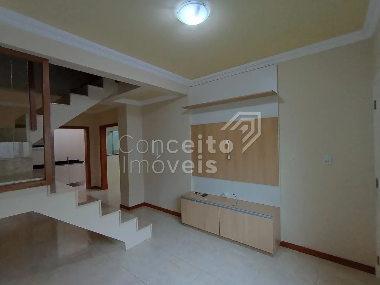 Sobrado Semimobiliado - Uvaranas - Foto 2