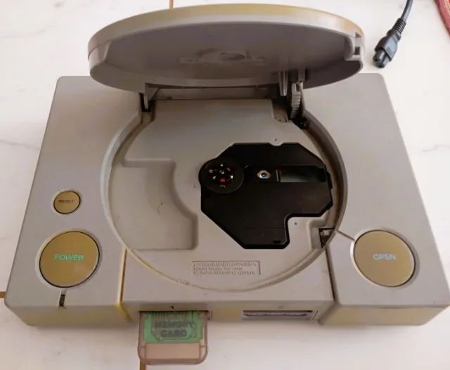 Playstation 1 FAT com jogos controle e memory card - Foto 2