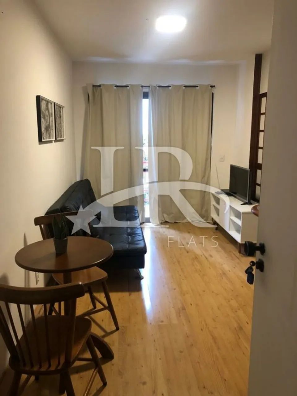 LR Flats Apartamento e Studio - Flat mobiliado de 35m² para alugar em Moema, confira!