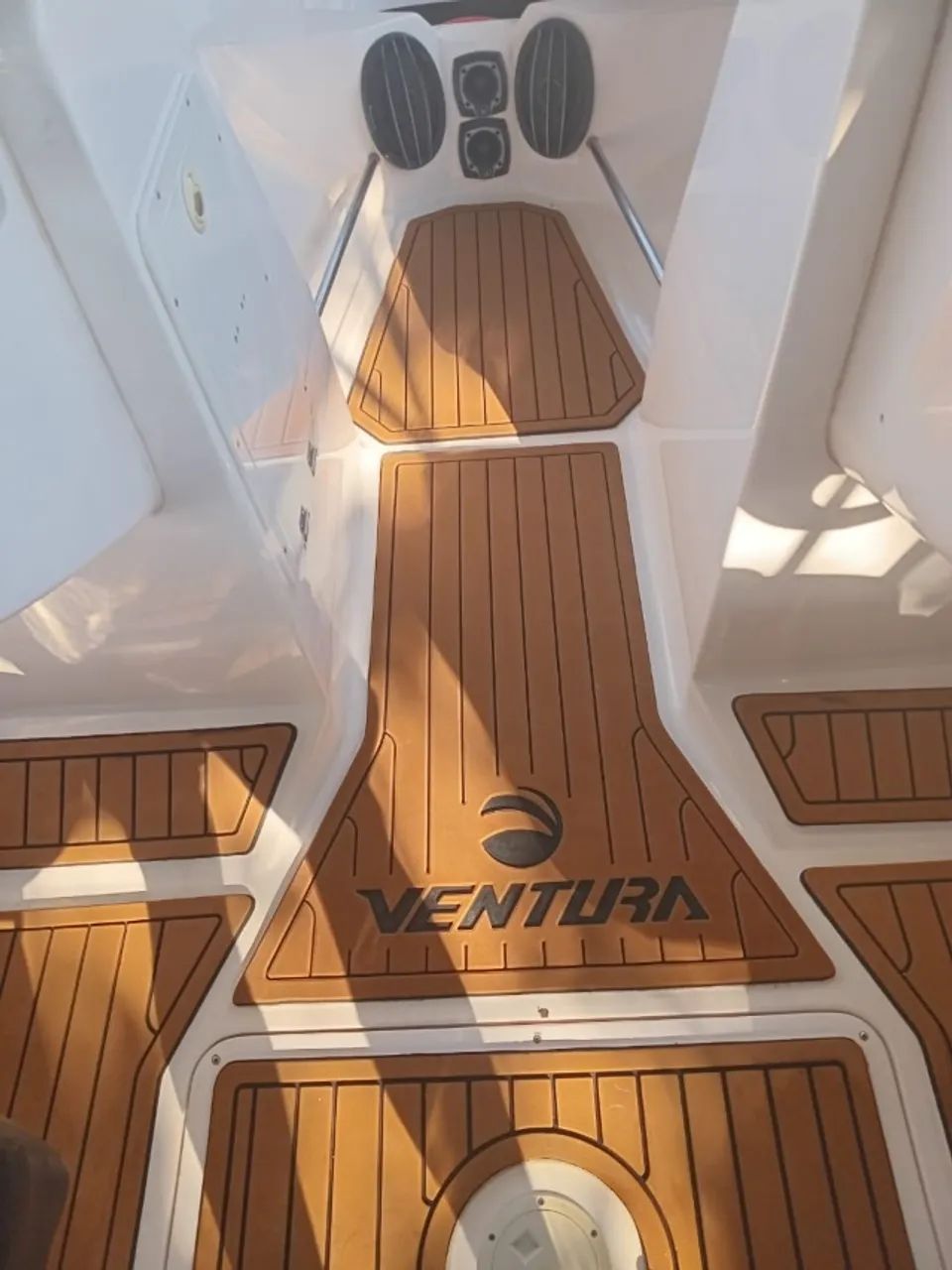 LANCHA VENTURA  V230 GII 2011  - Foto 2