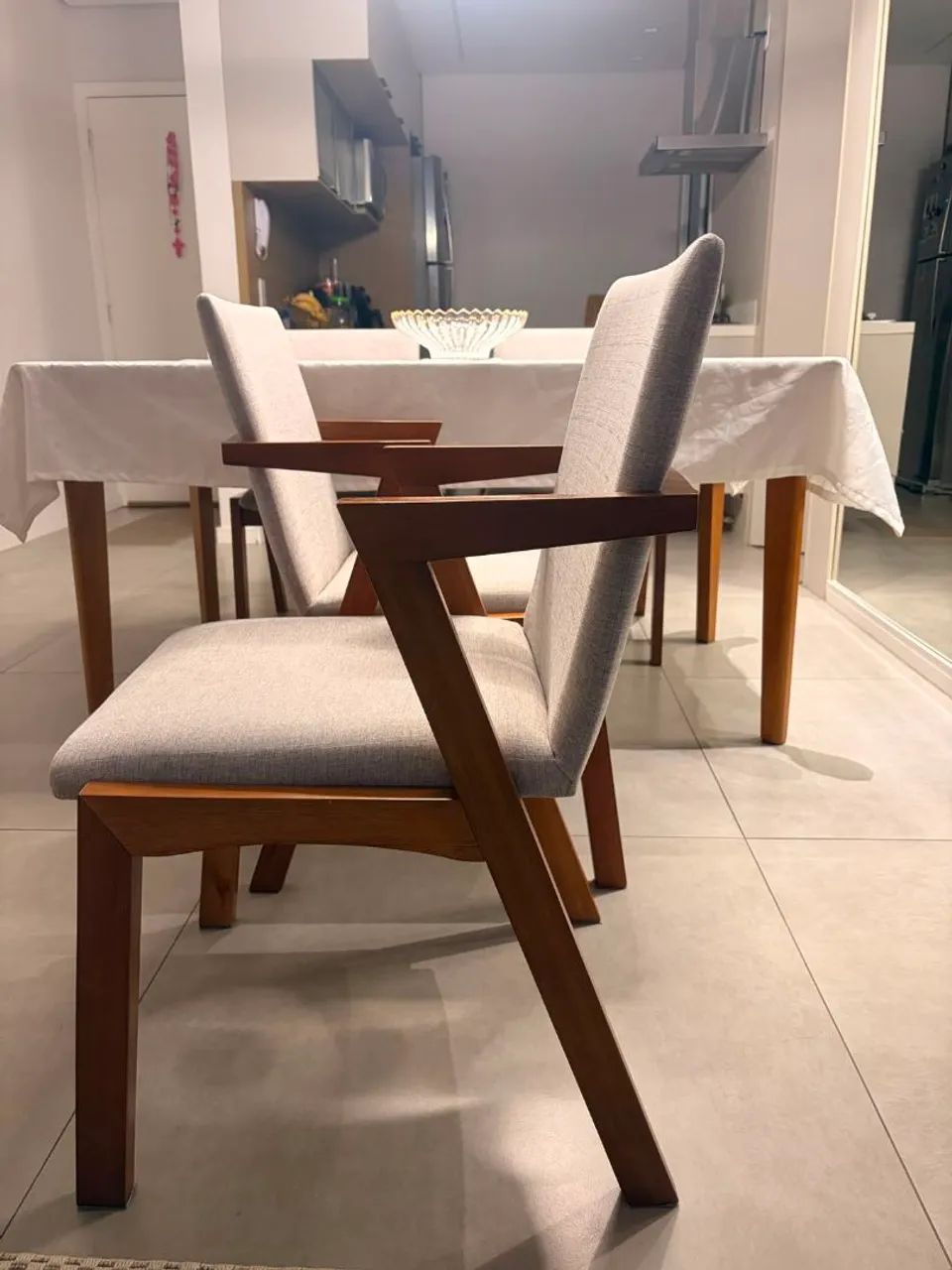 Lindas cadeiras confortáveis e elegantes para sua sala de jantar - Foto 2