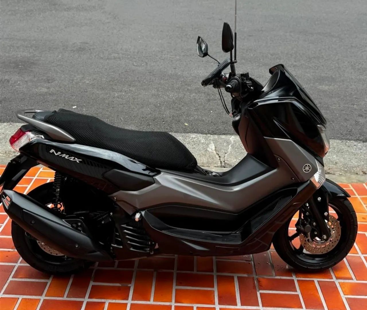 Nmax top conservada! - Foto 3