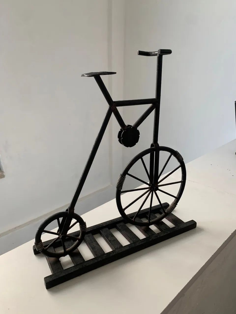 Escultura bicicleta de ferro  - Foto 5