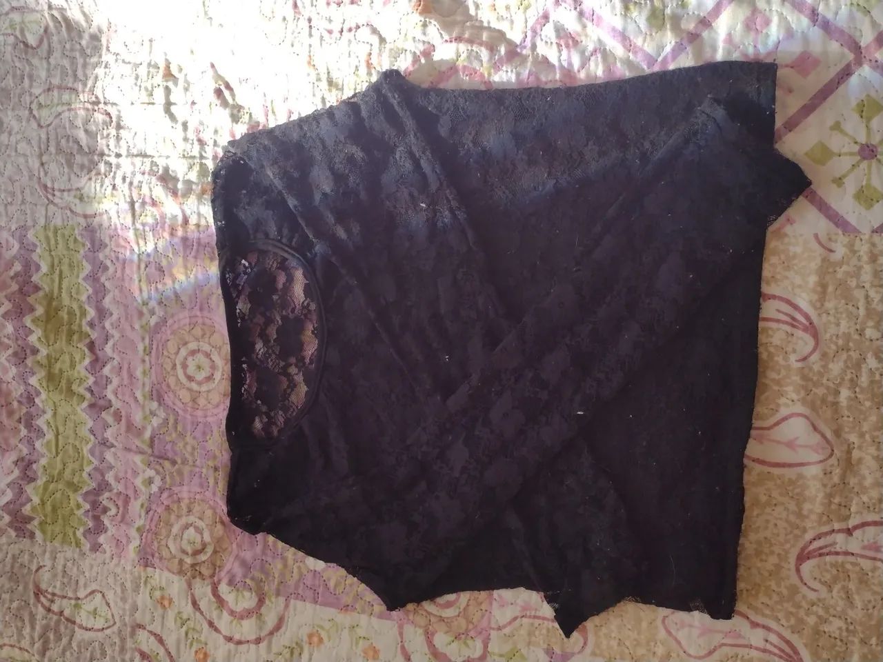Cropped preto com manga comprida 