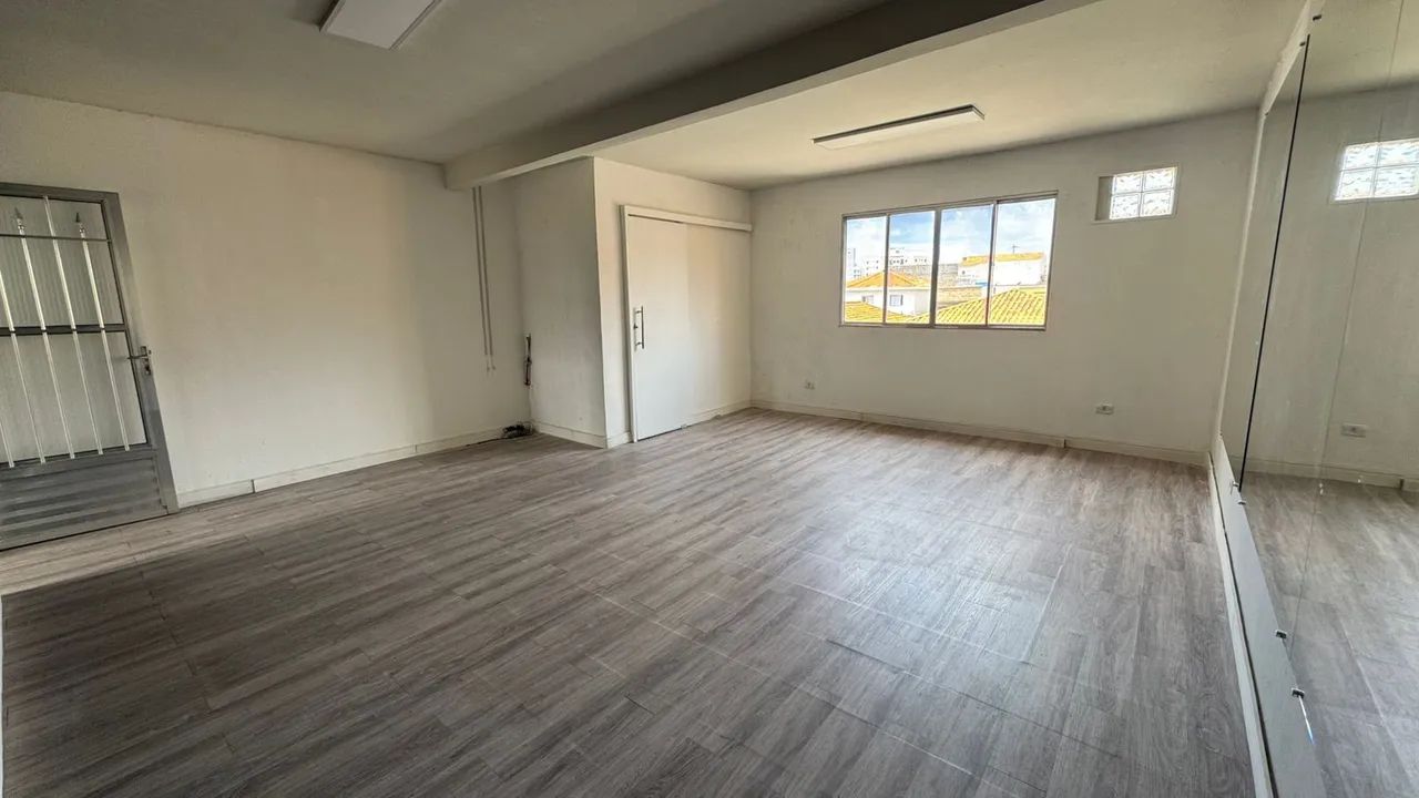 Sala comercial grande 32m2 mais wc.  Conselheiro, perto av engenheiro.