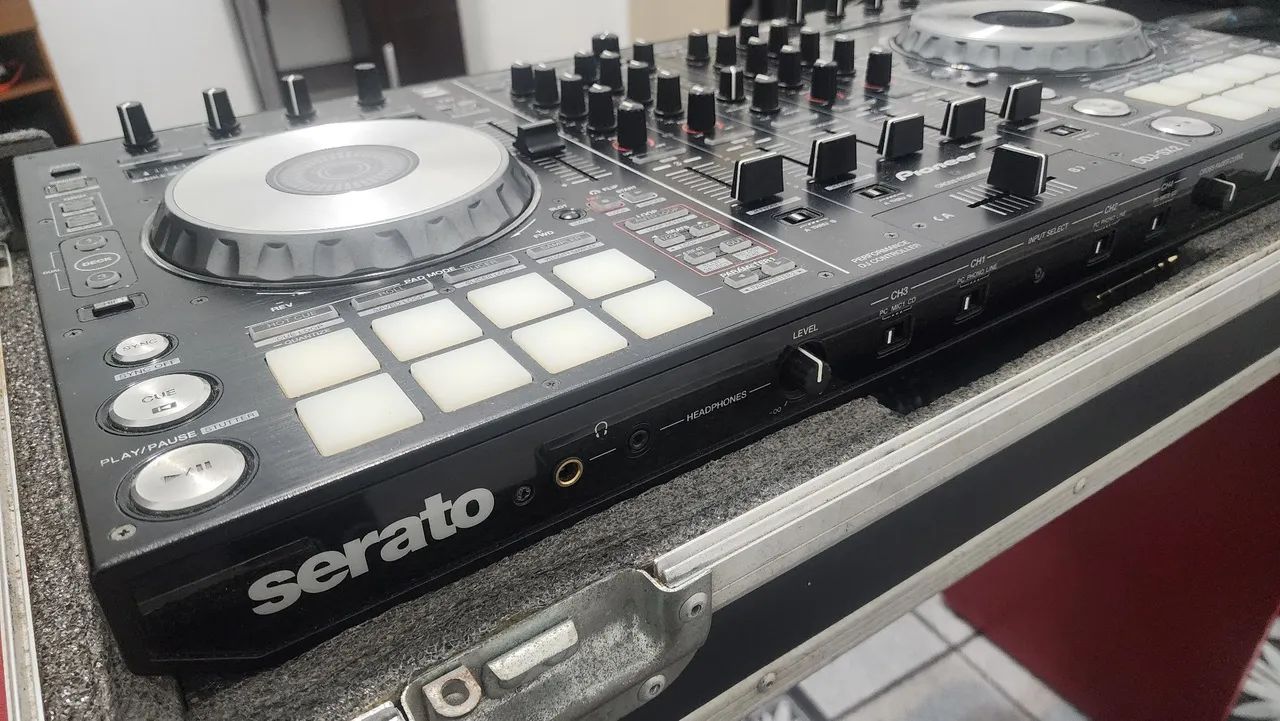 Controladora Pioneer DJ DDJ SX2 - Foto 4