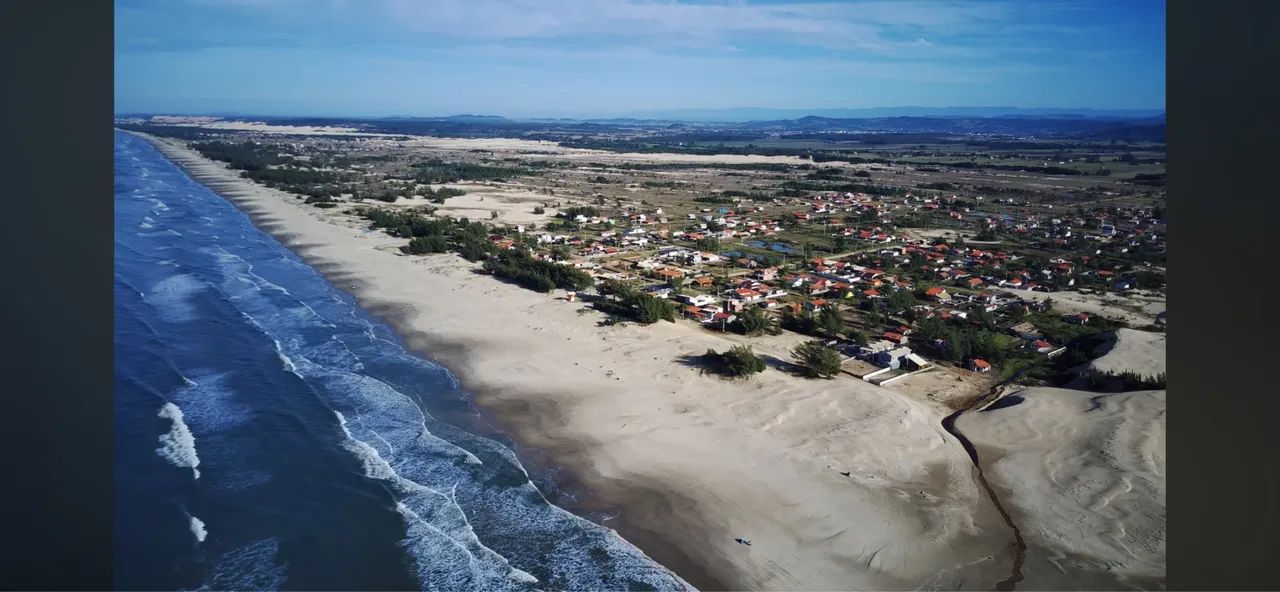 Lindo terreno quadra mar bal.Dunas do Sul com escritura  - Foto 2