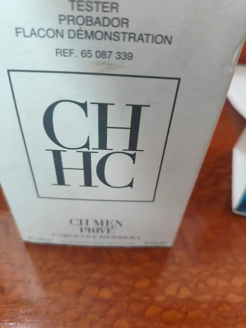 Perfume Carolina Herrera CH MEN PRIVE 100ml - Foto 2