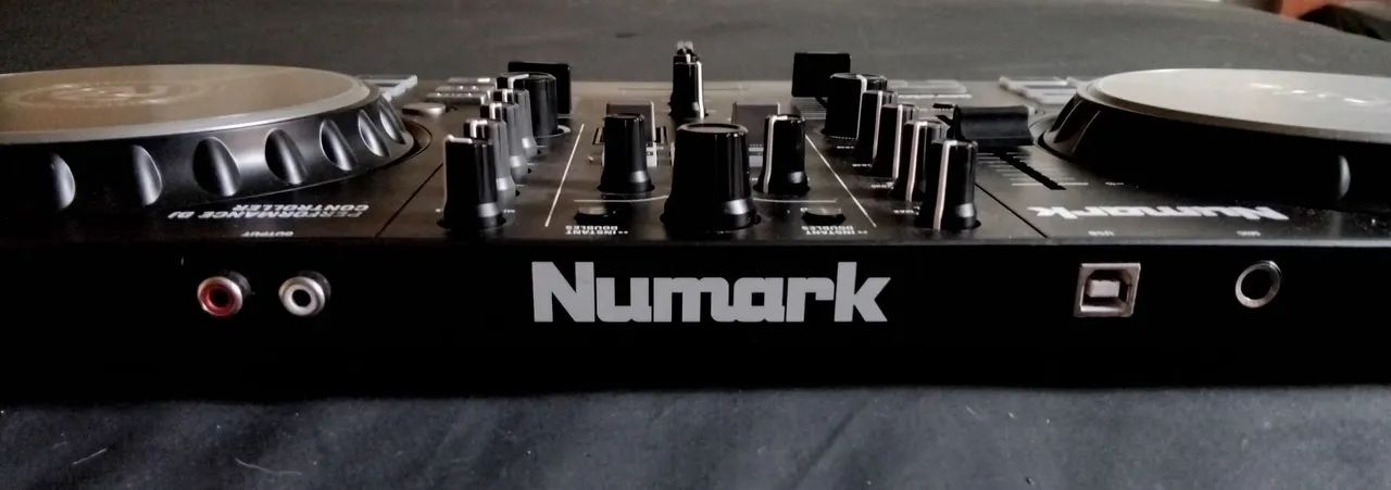 Cobtroladora Numark Pró Fx - Foto 3