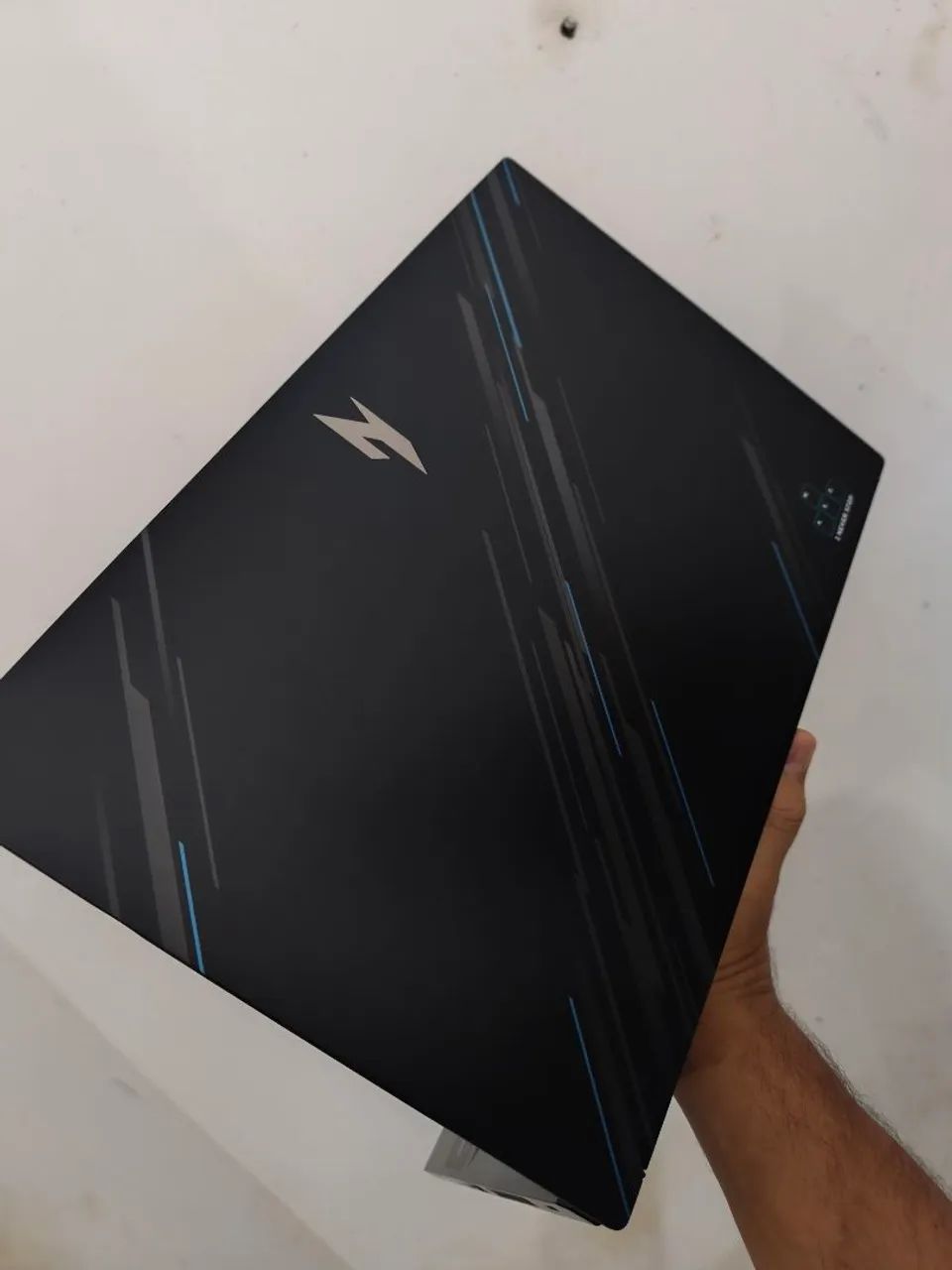 Acer Nitro V15 - Foto 2