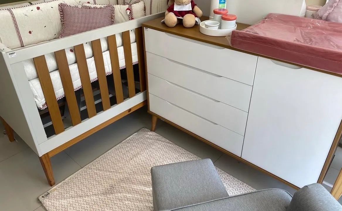 Vende-se berço 3 em 1 + cômoda,em perfeito estado.