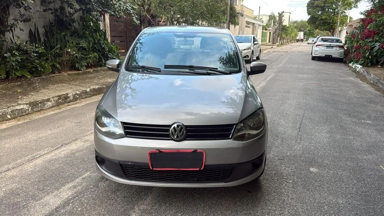 Volkswagen Fox Fox 1.0 Mi Total Flex 8V 5p 2013