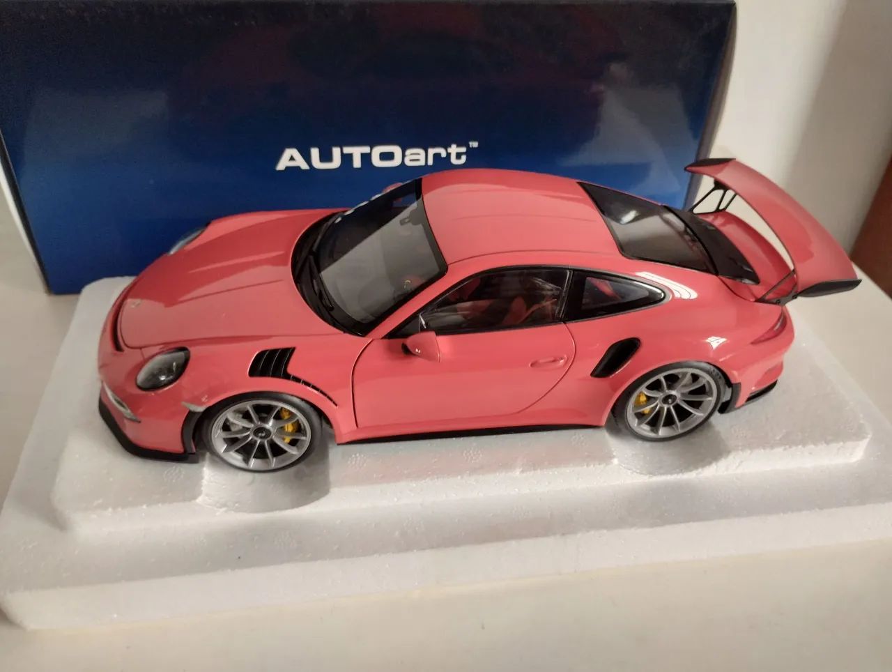 Autoart 1/18 Porsche 911 GT3 RS Ed limitada 