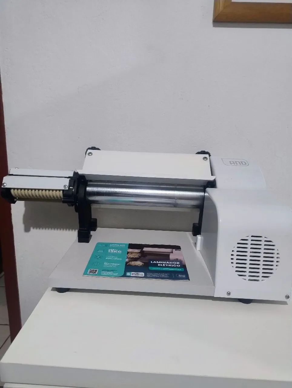 Cilindro de pão e massas 