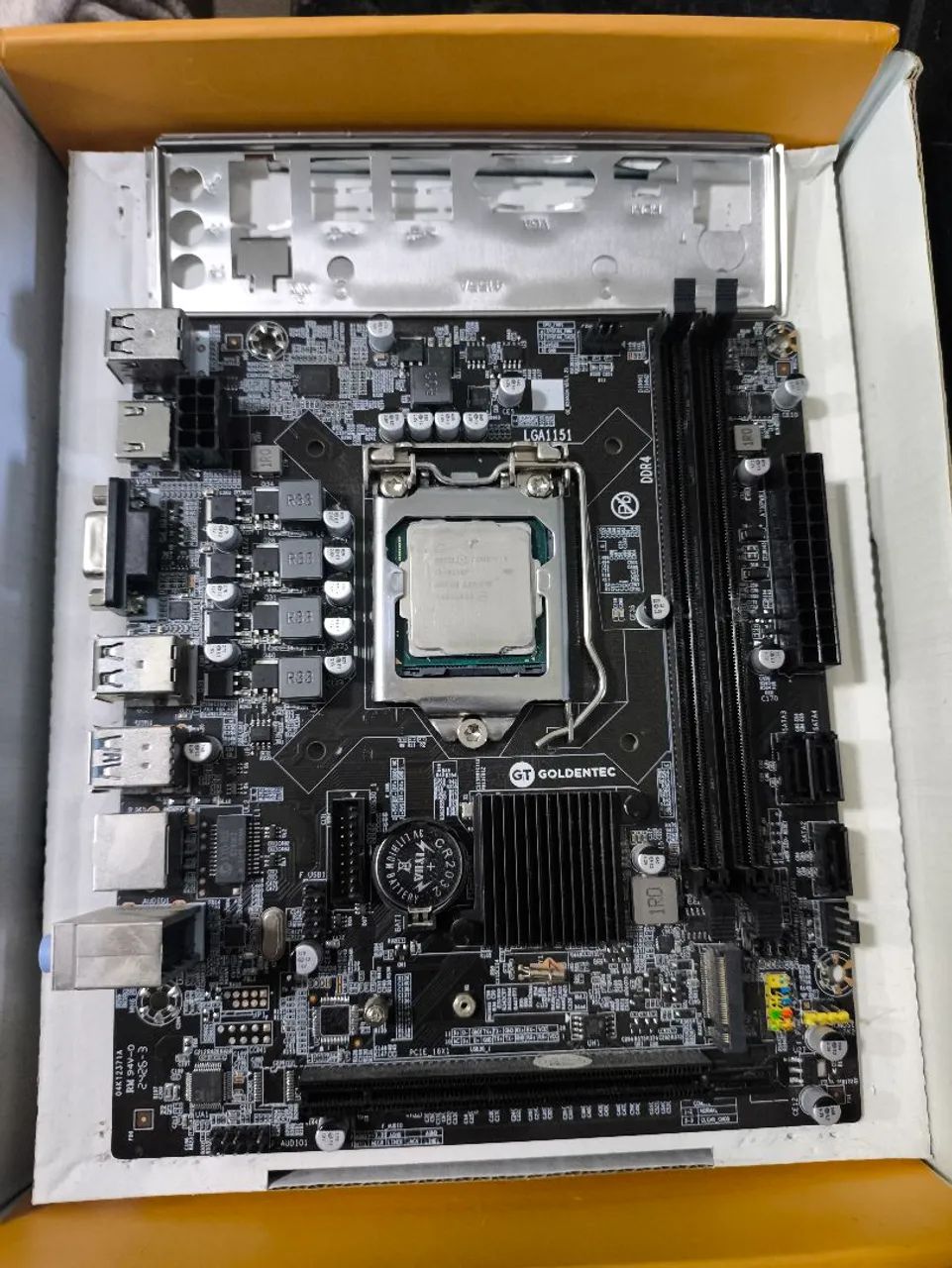 PLACA MÃE GOLDENTEC + i3 9100f 